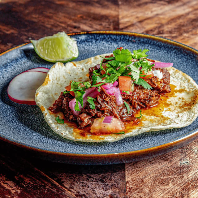 Barbacoa De Res Taco.